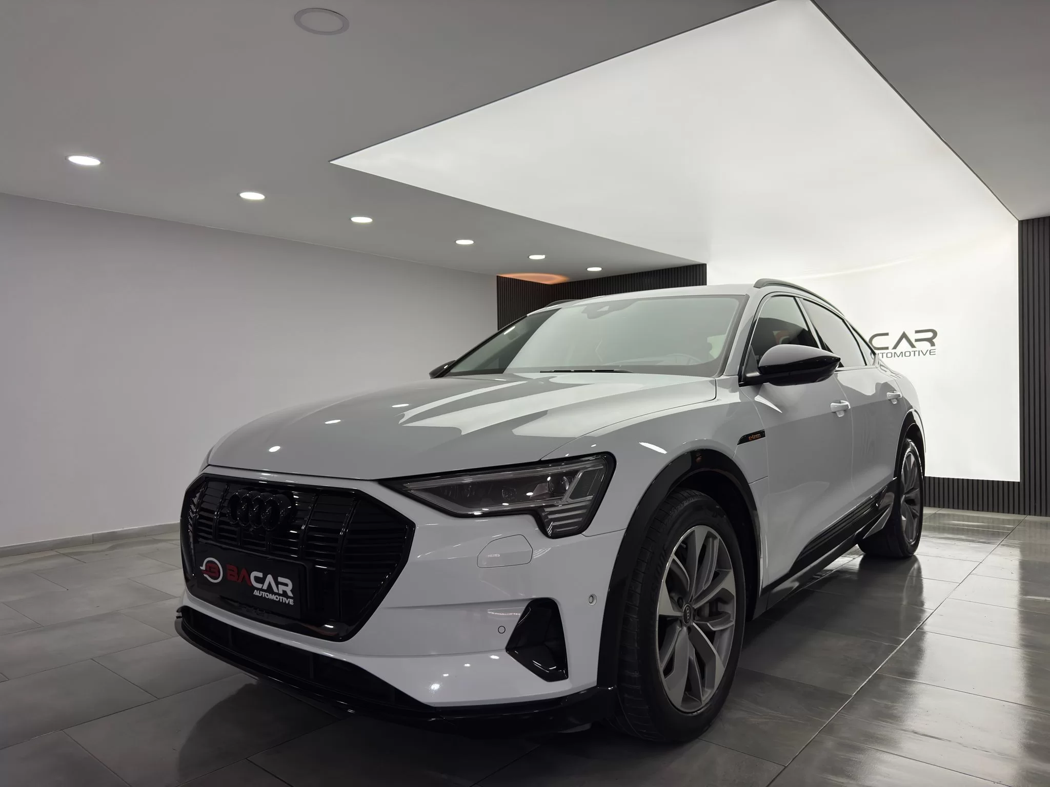 2022 AUDİ Q8 E-TRON SPORTBACK HEAD-UP K.KARTINA 12 AY TAKSİT