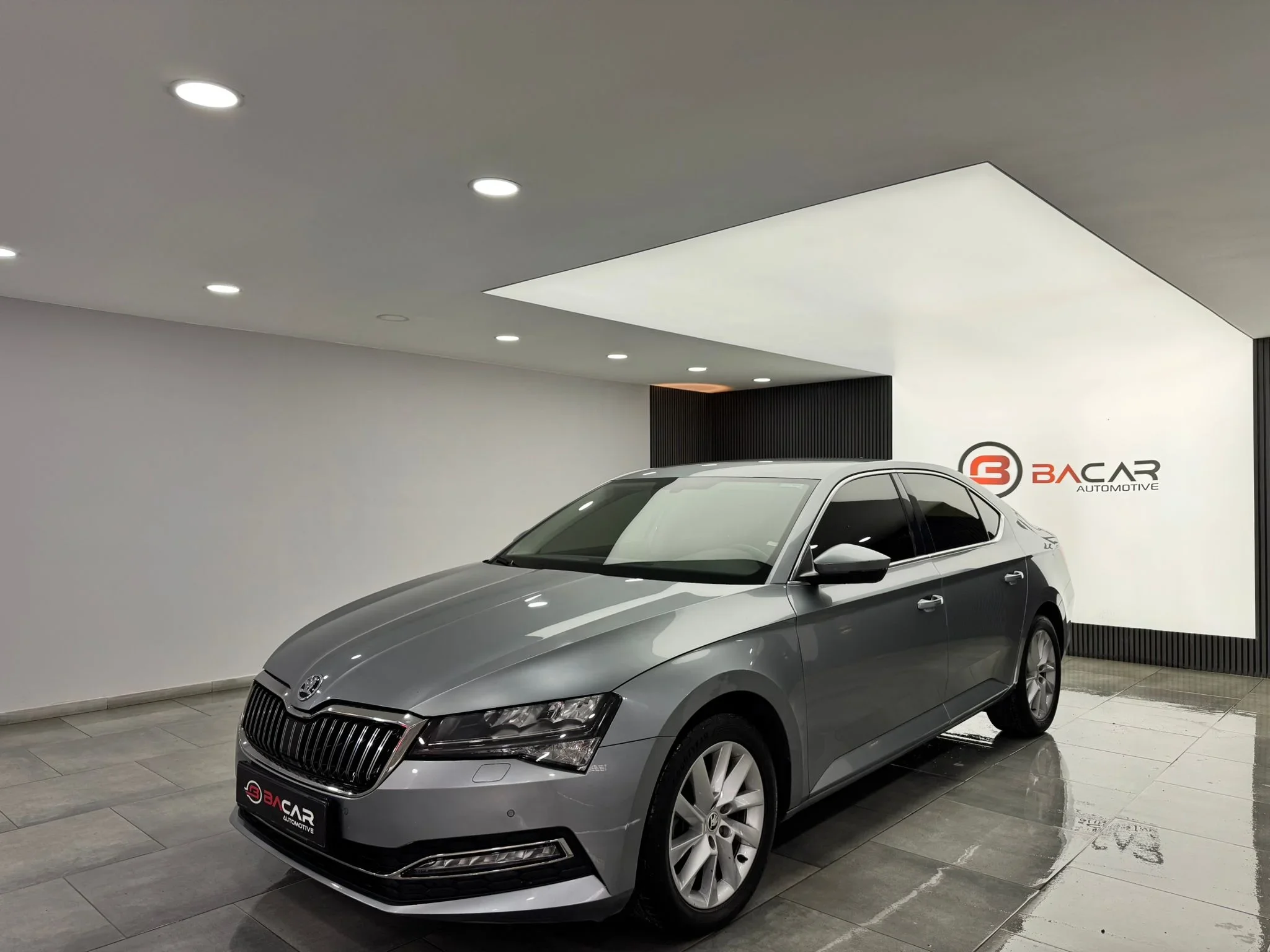 SKODA SUPERB YENİ