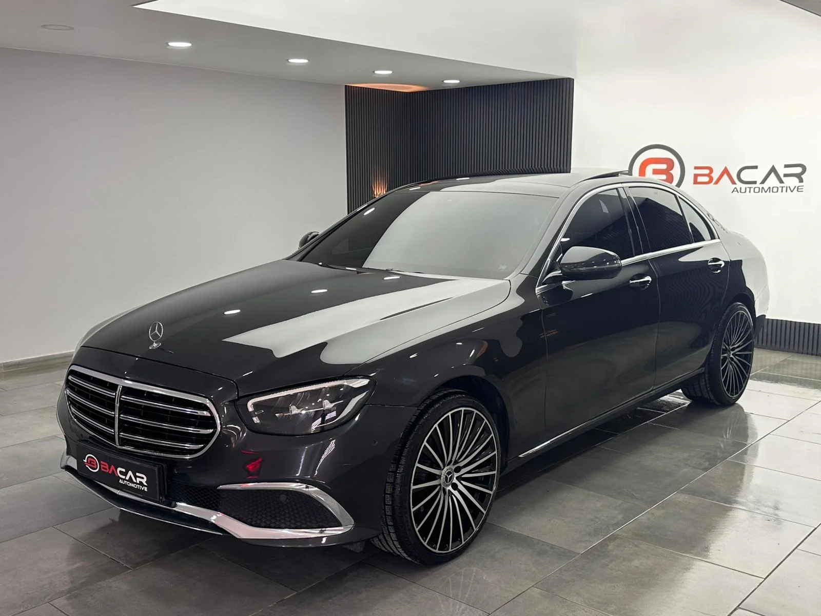 BACAR'DAN MERCEDES BENZ E 200 TAMAMINA KREDİ KARTI 12AY %2.77