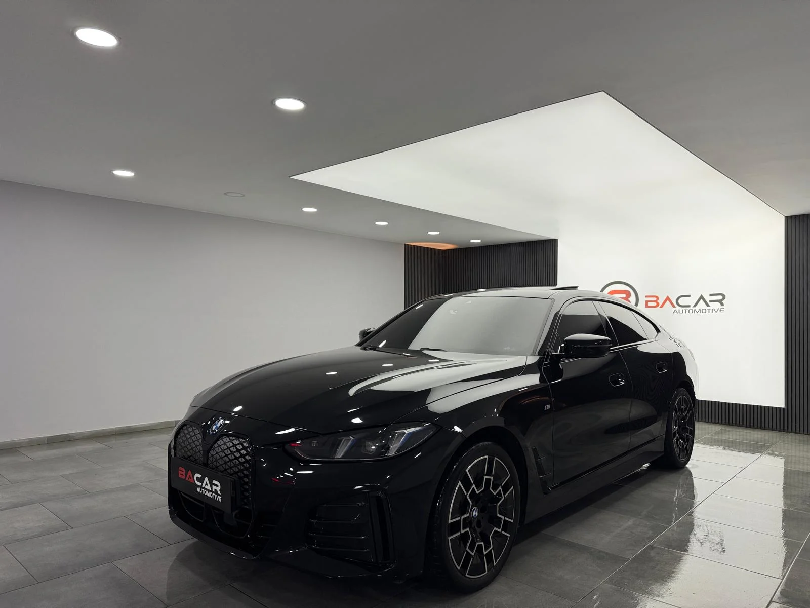 2024 BMW İ4 eDrive M SPORT 218BG K.KARTINA 12 AY TAKSİT