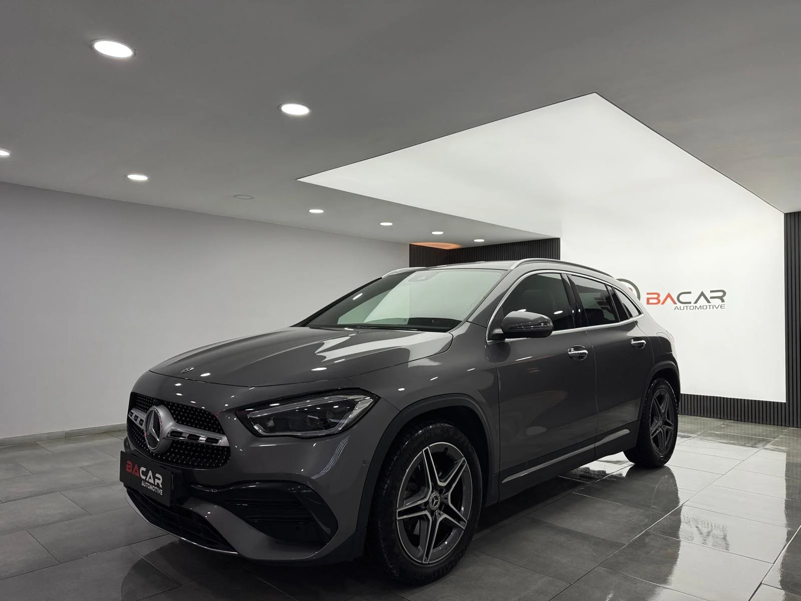 2023 MERCEDES GLA 200 AMG+ K.KARTINA 12 AY TAKSİT