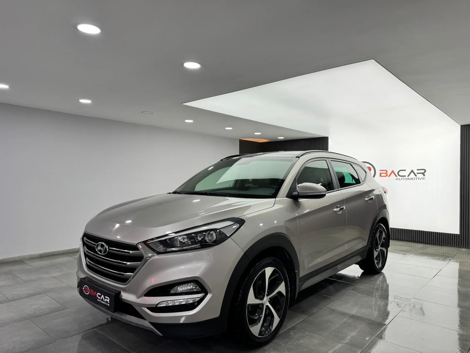 2017 HYUNDAİ TUCSON ELİTE K.KARTINA 12 AY TAKSİT