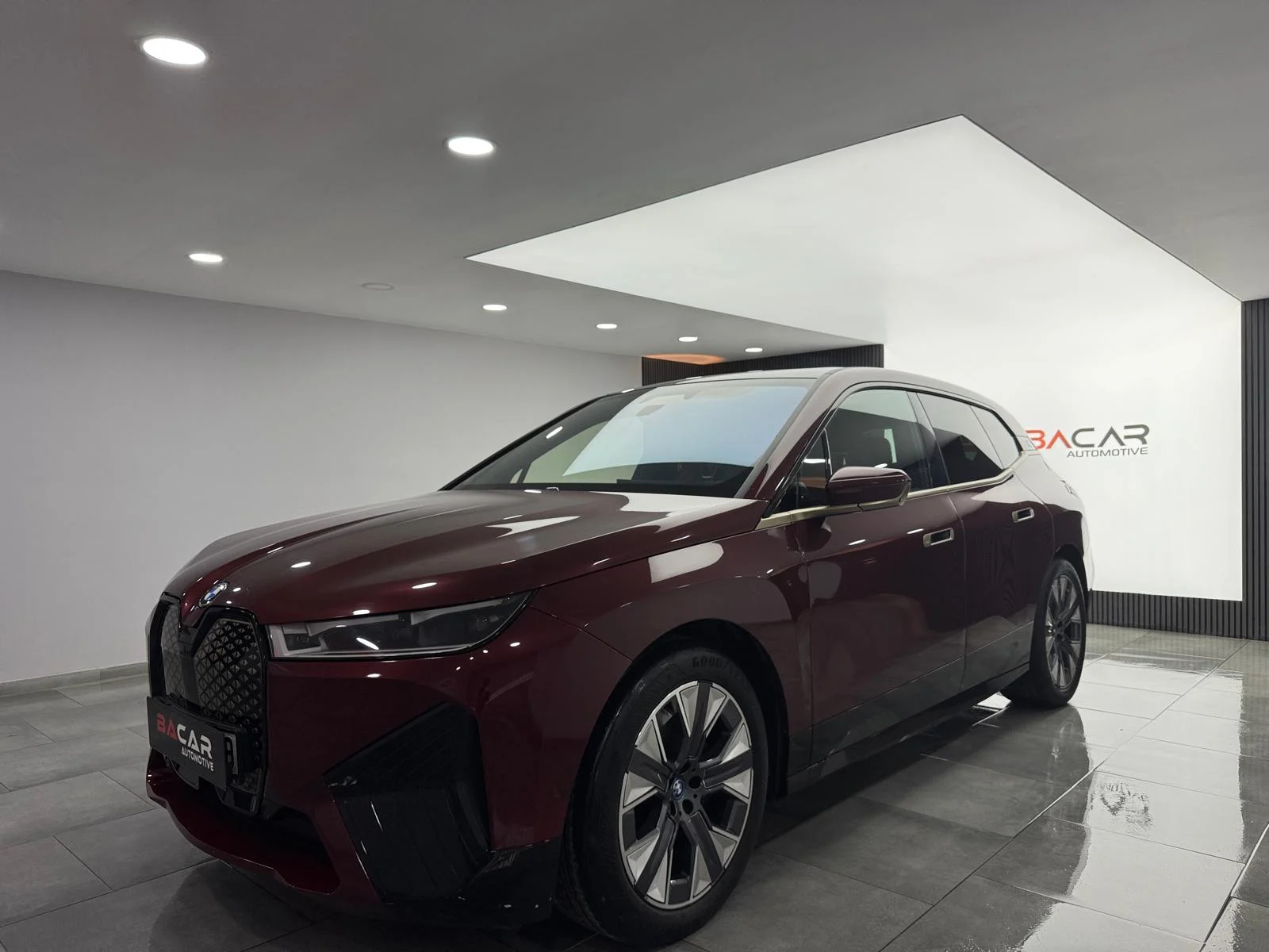 2022 BMW İX xDrive40 FİRST EDİTİON SPORT K.KARTINA 12 AY TAKSİT