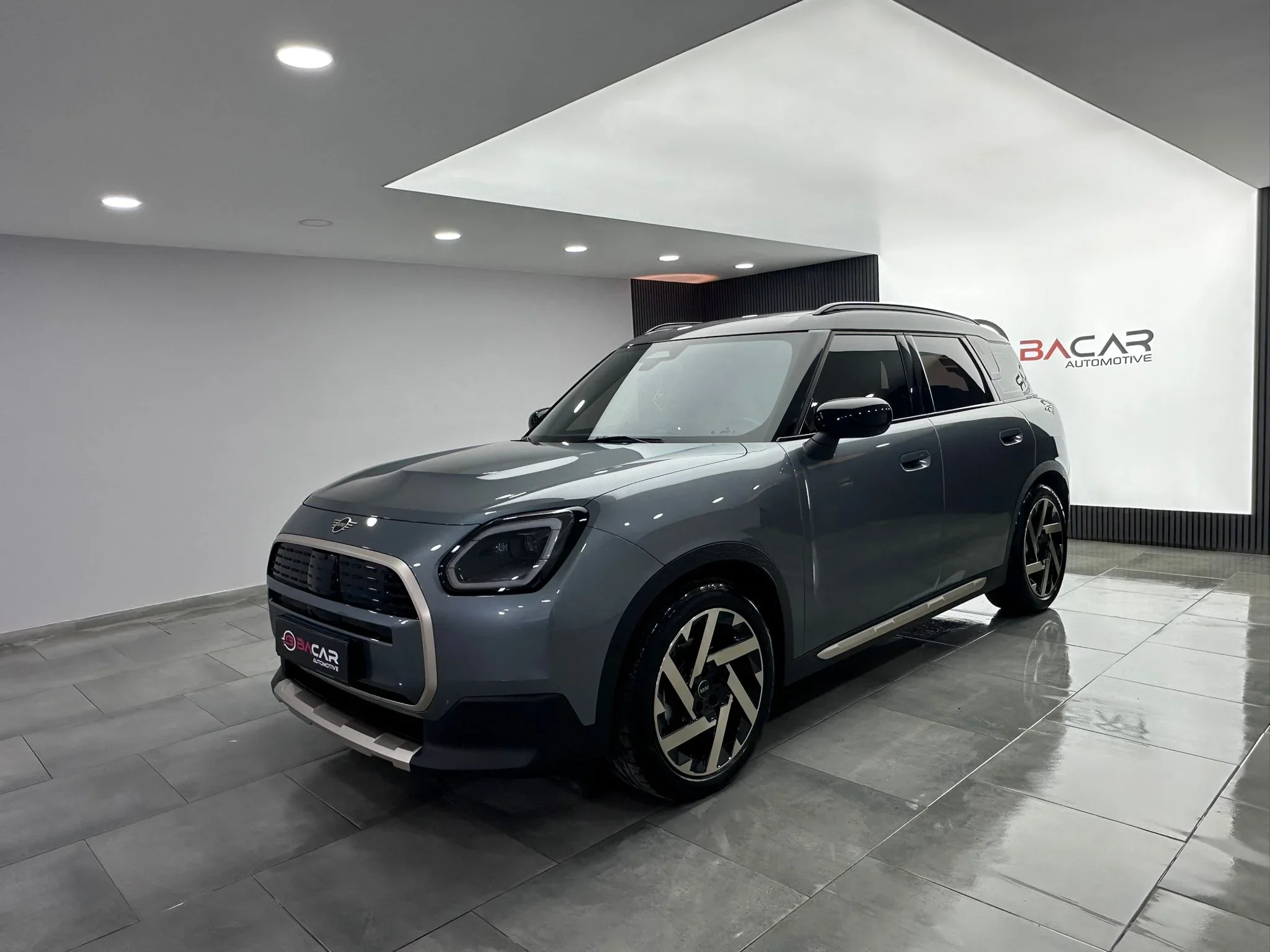 BACAR'DAN MINI COUNTRYMAN E ÇİZİKSİZ %20KDV TAMAMINA K.K 12AY