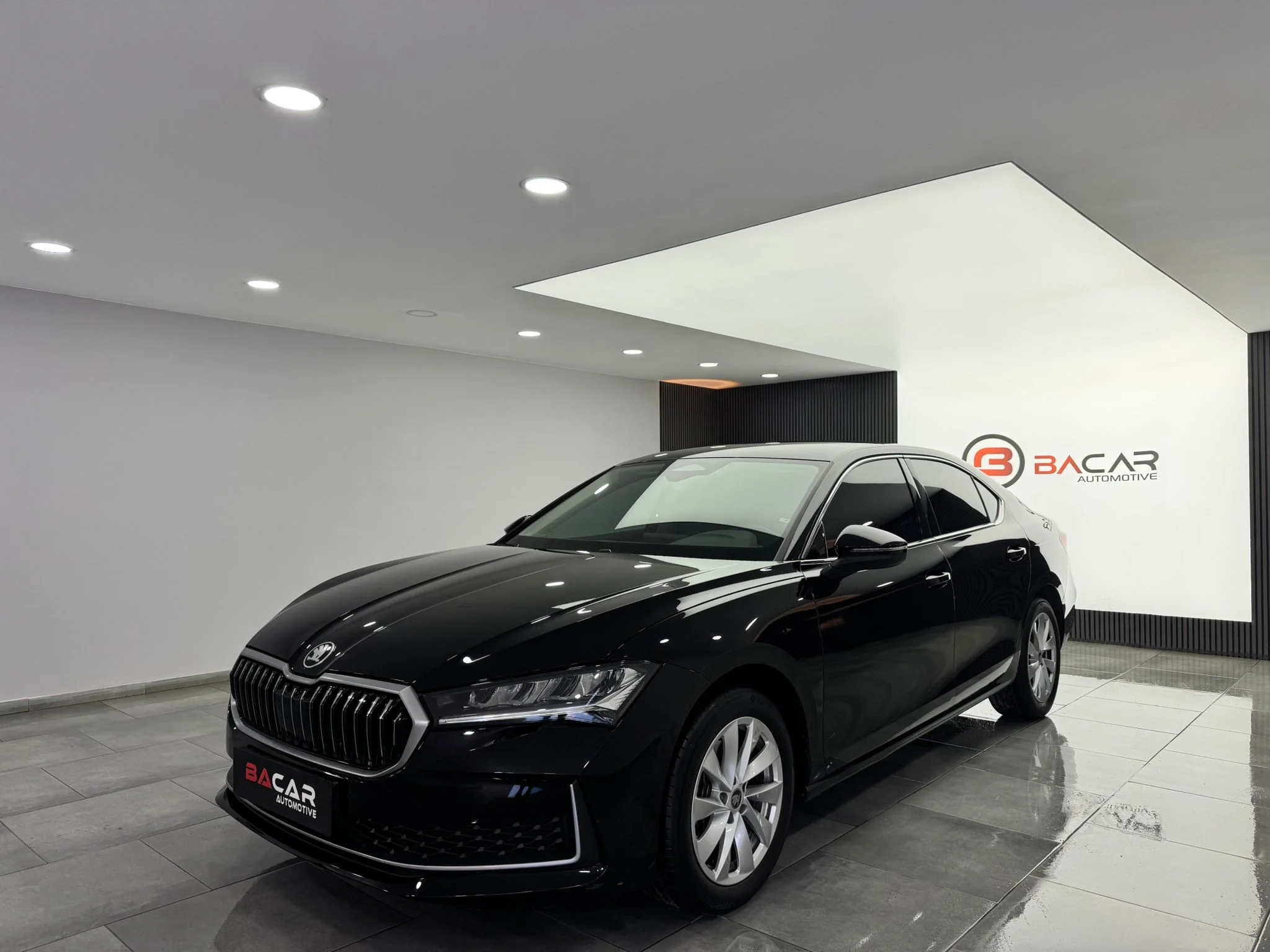 2025 SKODA SÜPERB 1.5 TSI PREMİUM 150 BG K.K. 12 AY TAKSİT