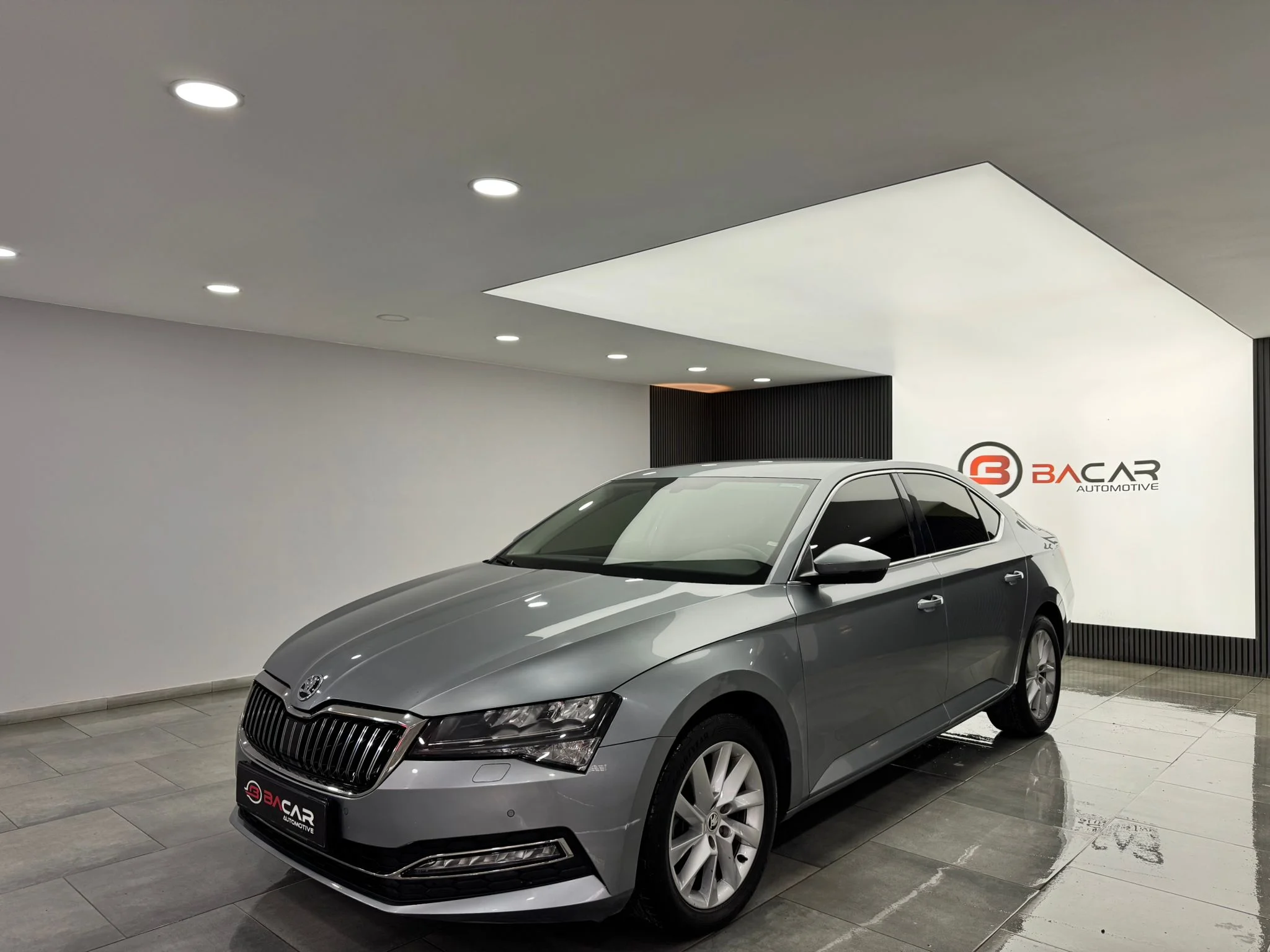 2021 SKODA SUPERB PREMİUM 150 BG K.KARTINA 12 AY TAKSİT
